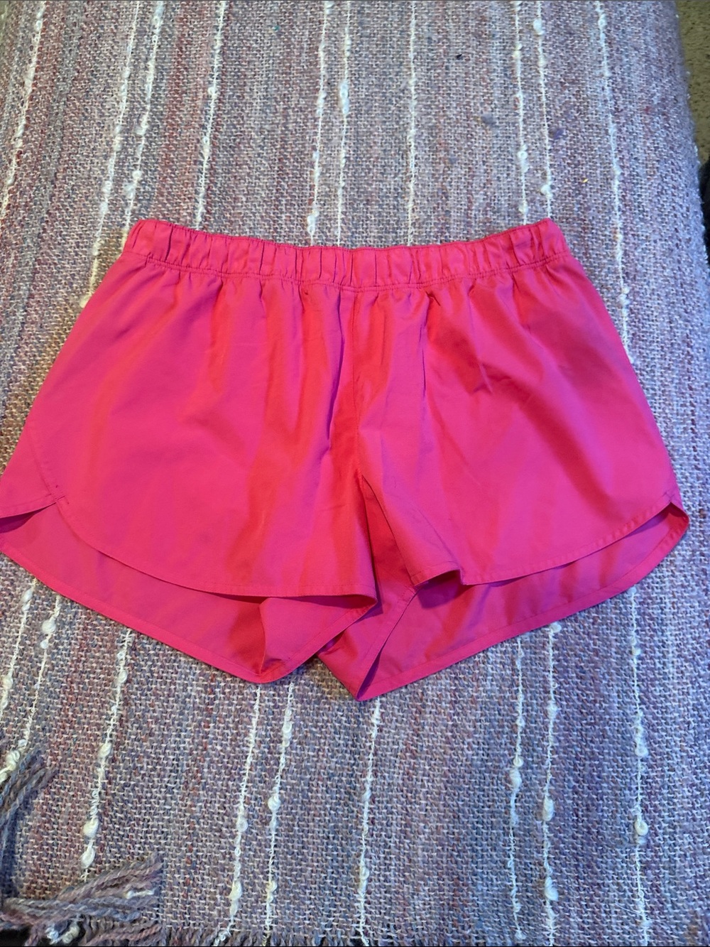 Old Navy Women's Active Running Shorts - Bright Pink